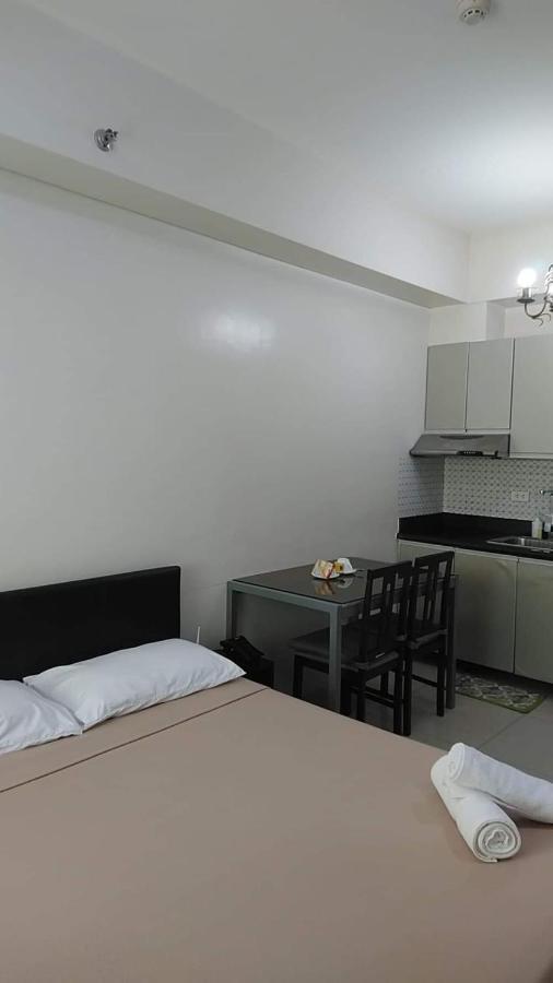 Affordable Makati Serviced Apartments Manila Exteriör bild