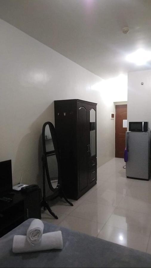 Affordable Makati Serviced Apartments Manila Exteriör bild