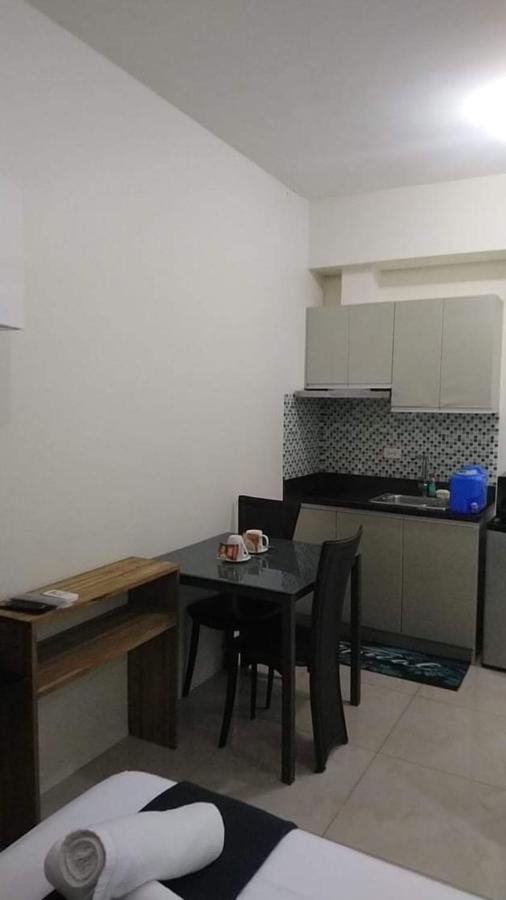 Affordable Makati Serviced Apartments Manila Exteriör bild