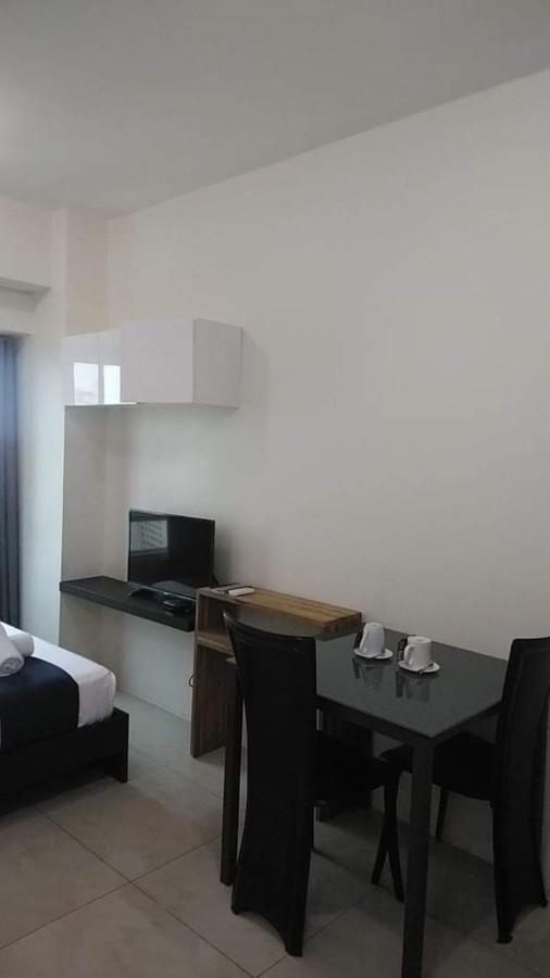 Affordable Makati Serviced Apartments Manila Exteriör bild