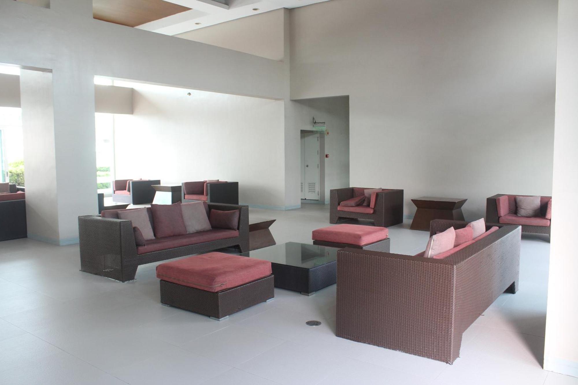 Affordable Makati Serviced Apartments Manila Exteriör bild
